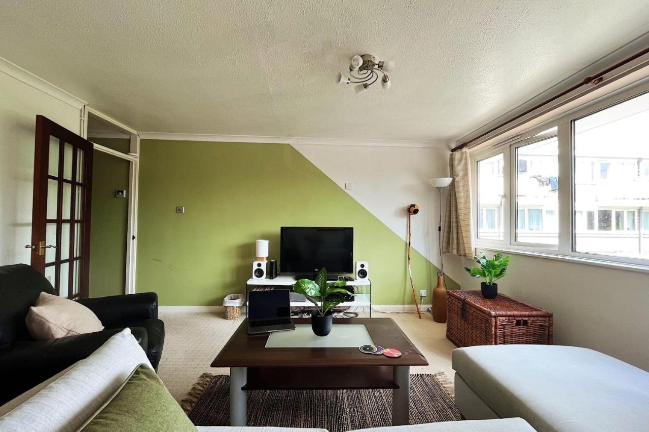 Spacious 2 Bedroom Apartment In Cricklewood Λονδίνο Εξωτερικό φωτογραφία